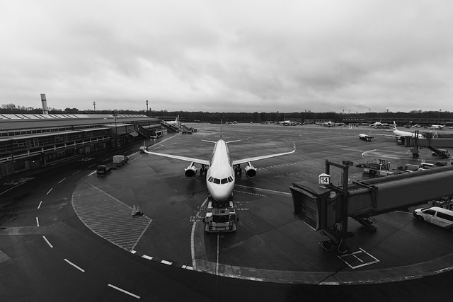 airplane 4885803 640